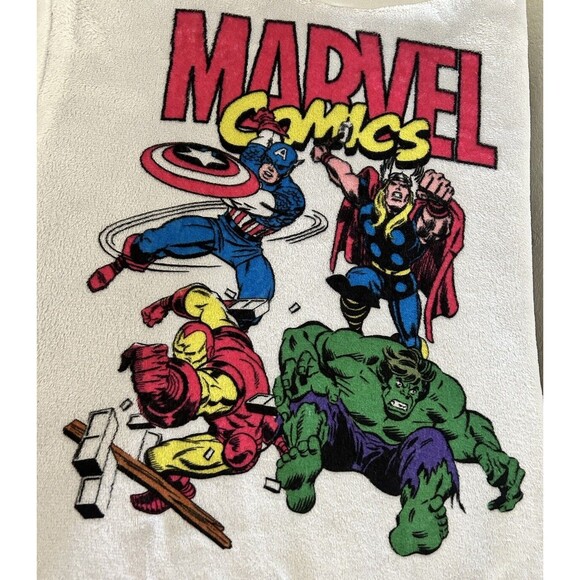 Marvel Womens L White Fleece SOFT Sweater Iron Man, Hulk, Thor & Captain America - Picture 2 of 11